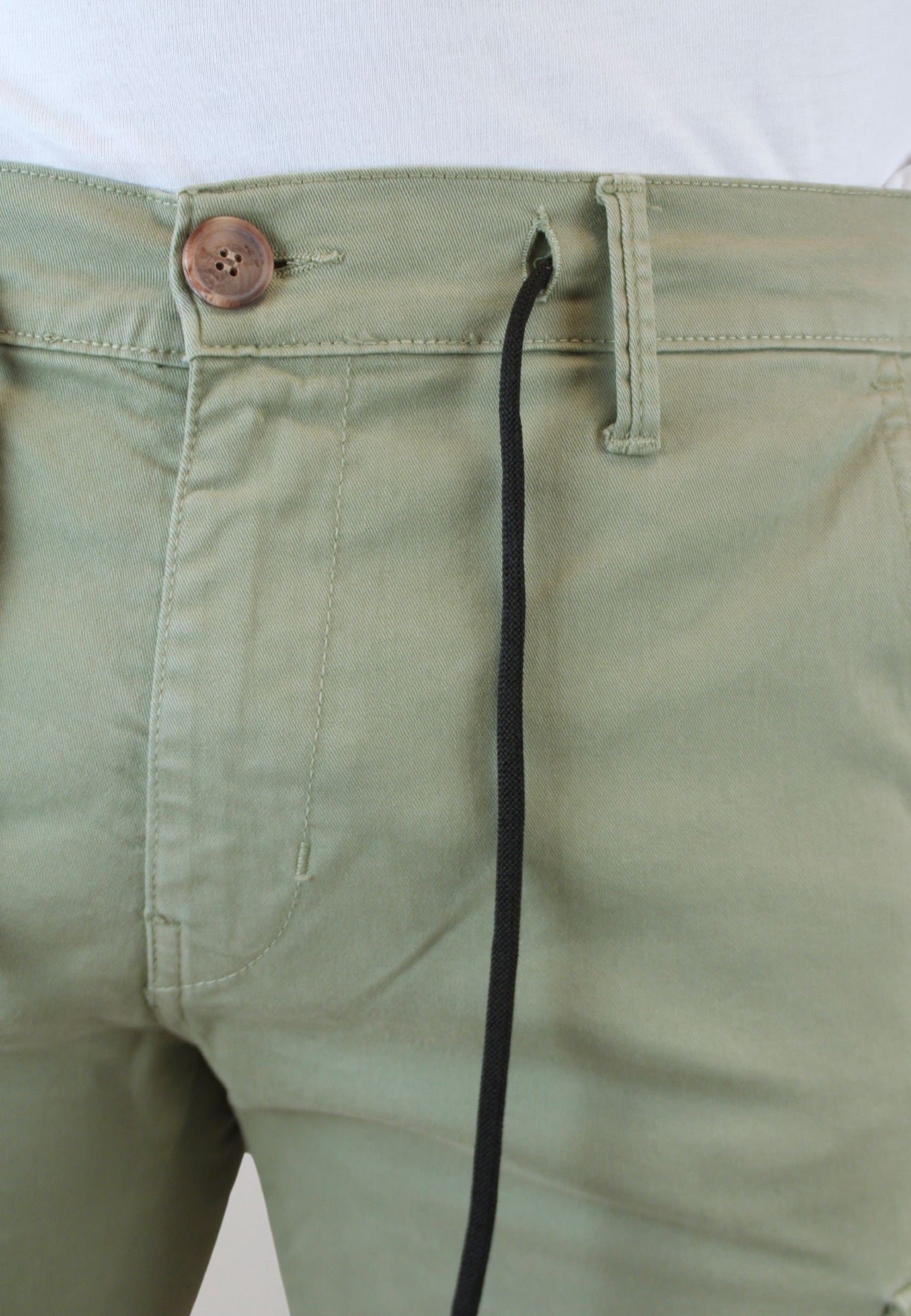Pantalón cargo gomas kaki hombre