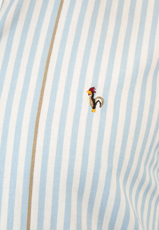 Camisa de rayas azules con detalle
