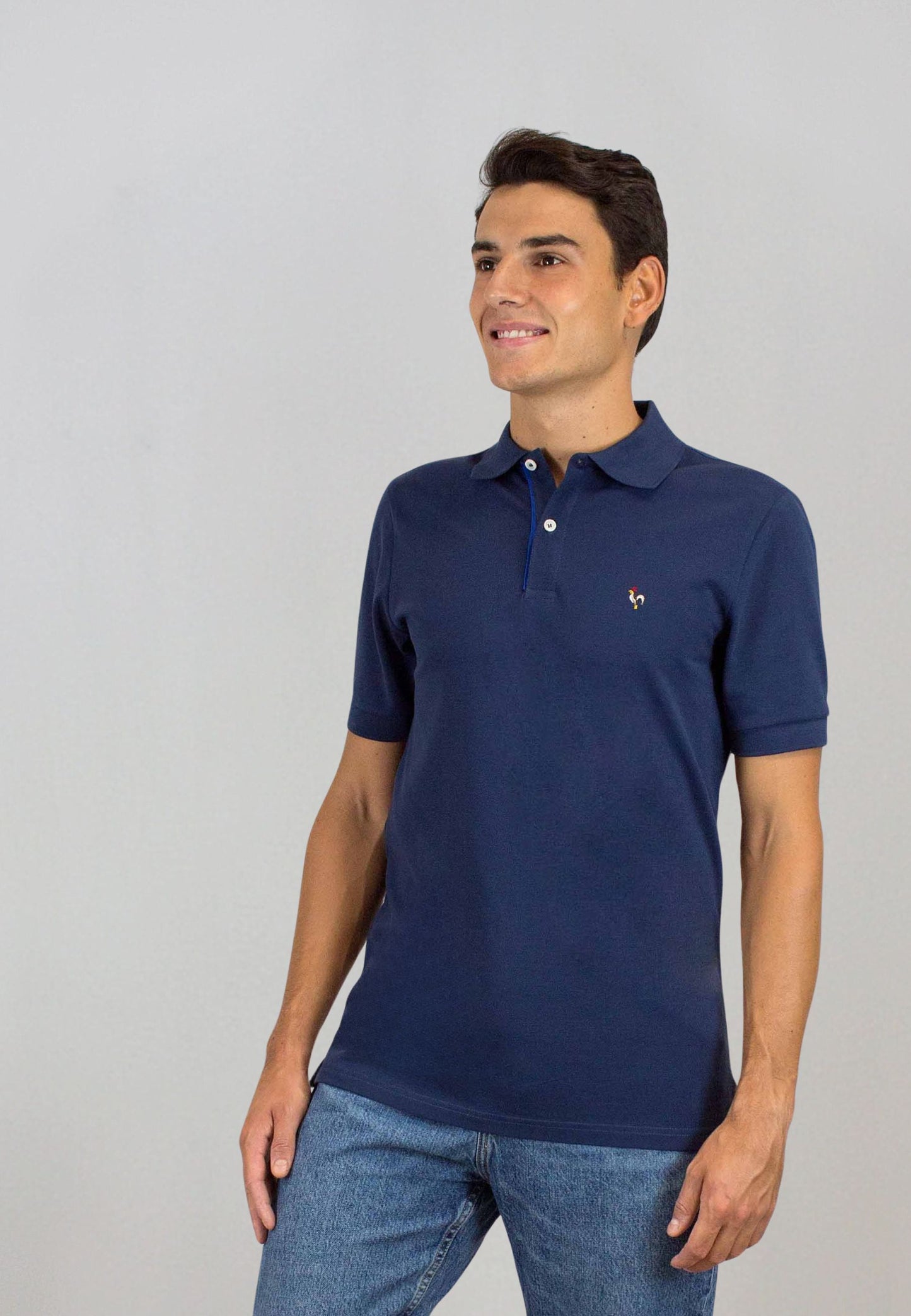 Polo petróleo de manga corta