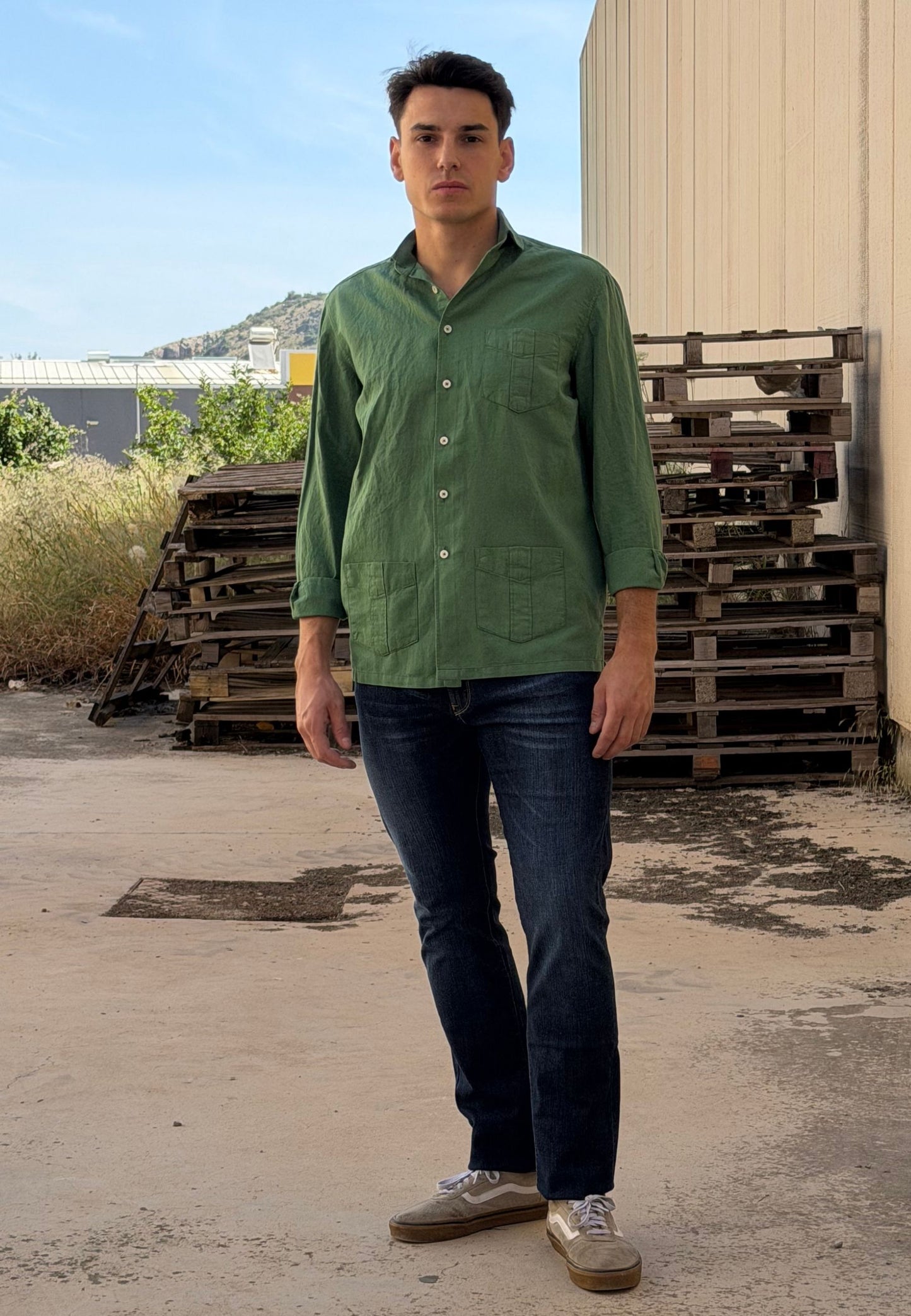 Camisa cubana con lino verde