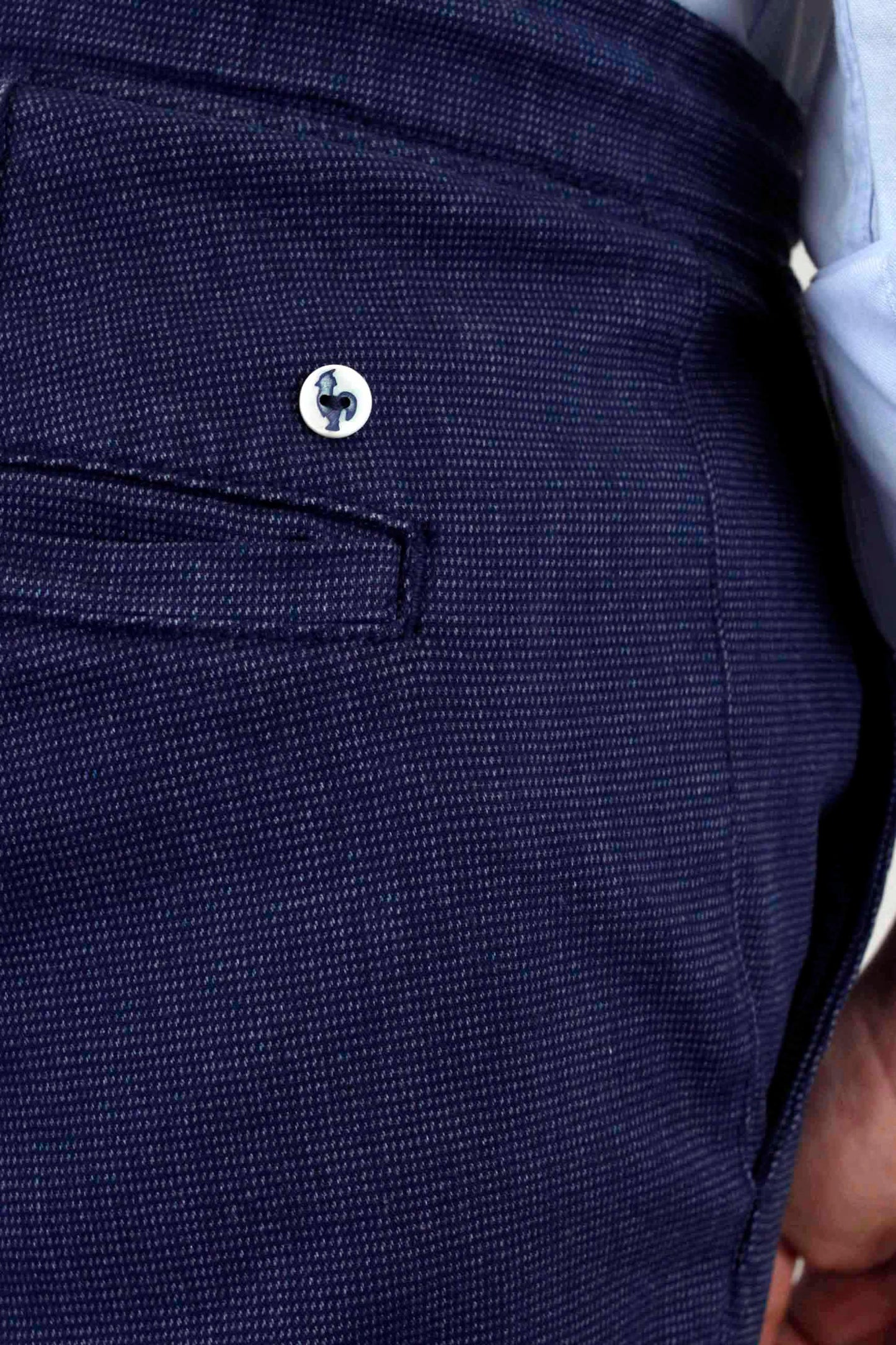 Pantalón chino gomas estructura marino