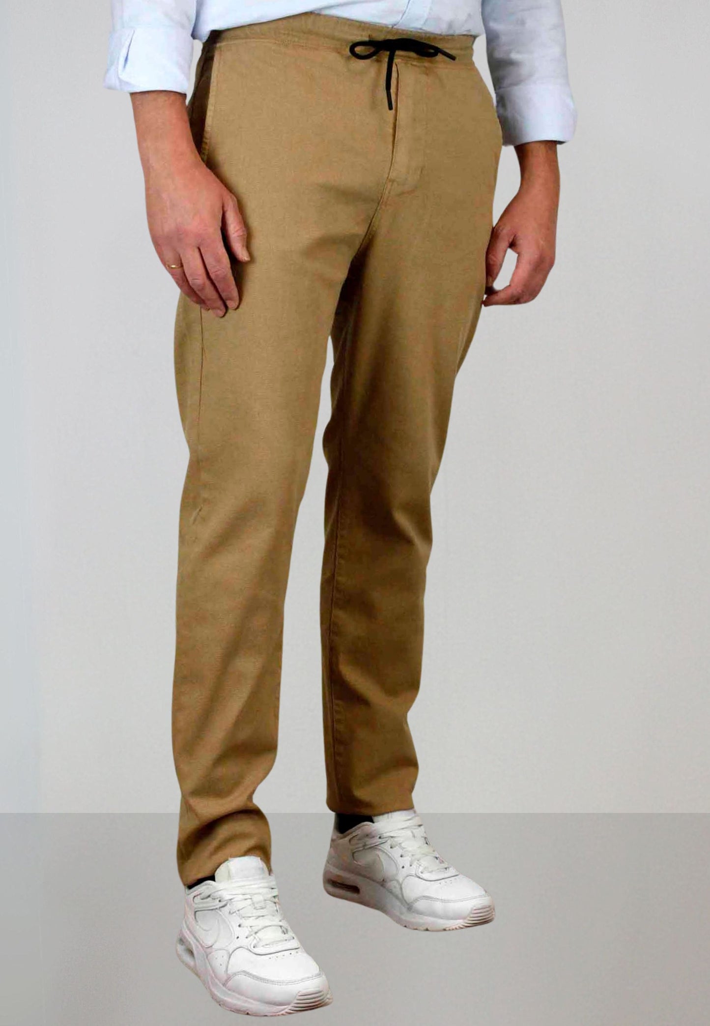 Pantalón chino gomas estructura camel