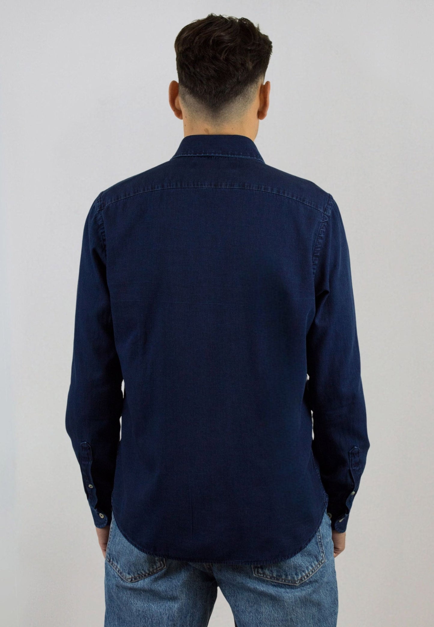 Camisa en estructura denim oscuro