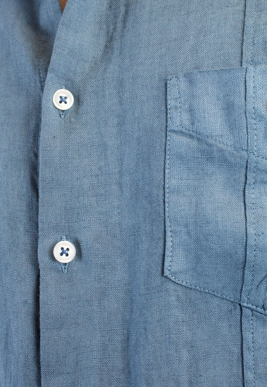 Camisa guayabera de lino azul grisáceo