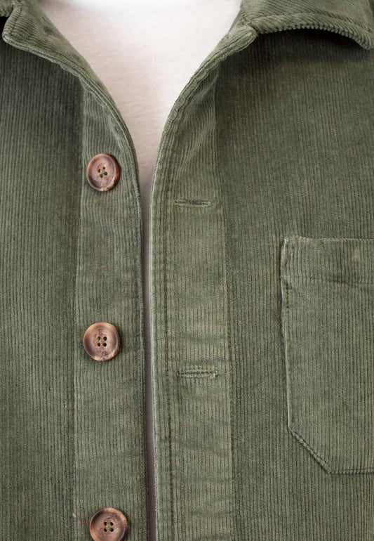 Sobrecamisa de pana kaki con bolsillos