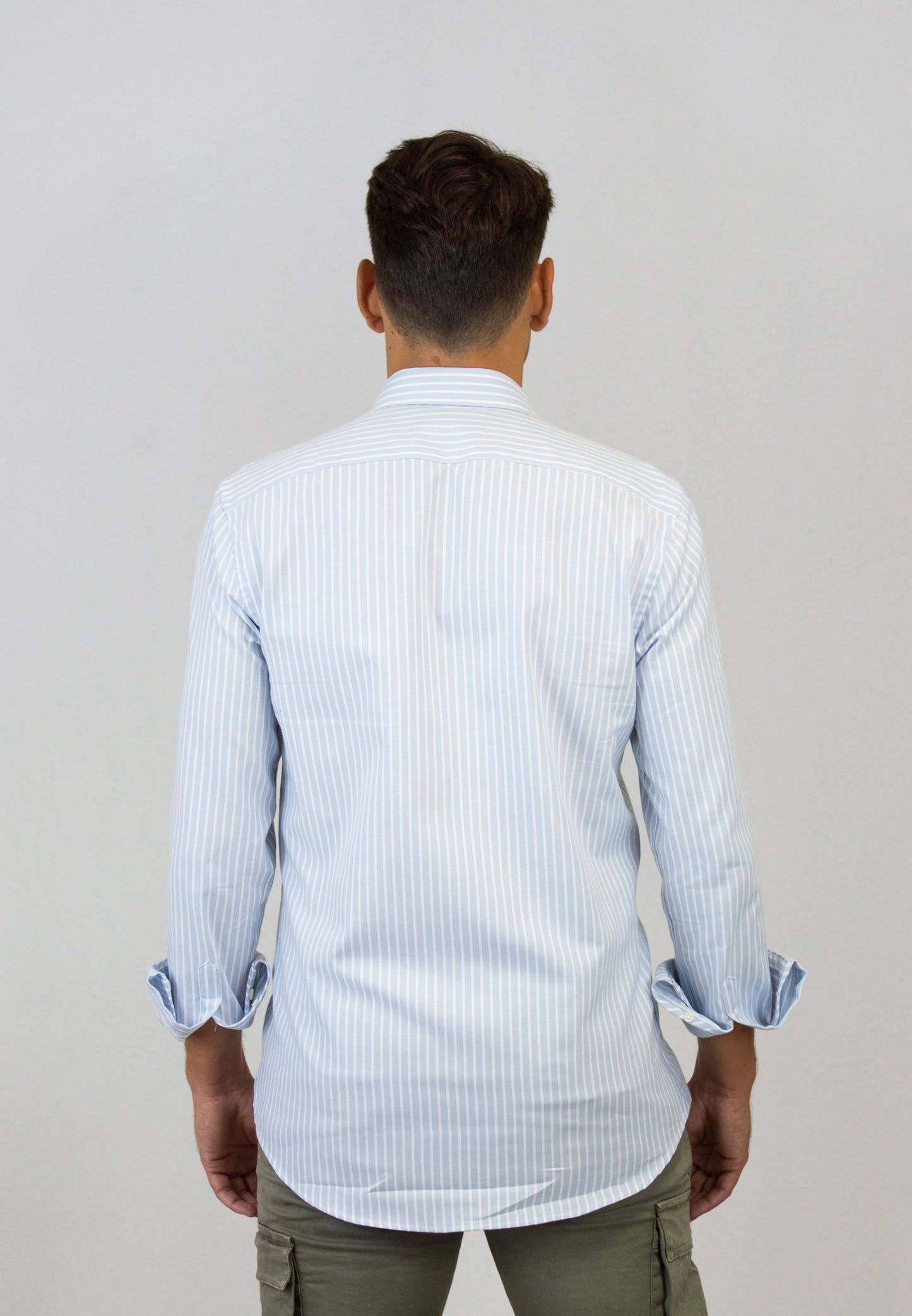 Camisa oxford de rayas anchas celeste