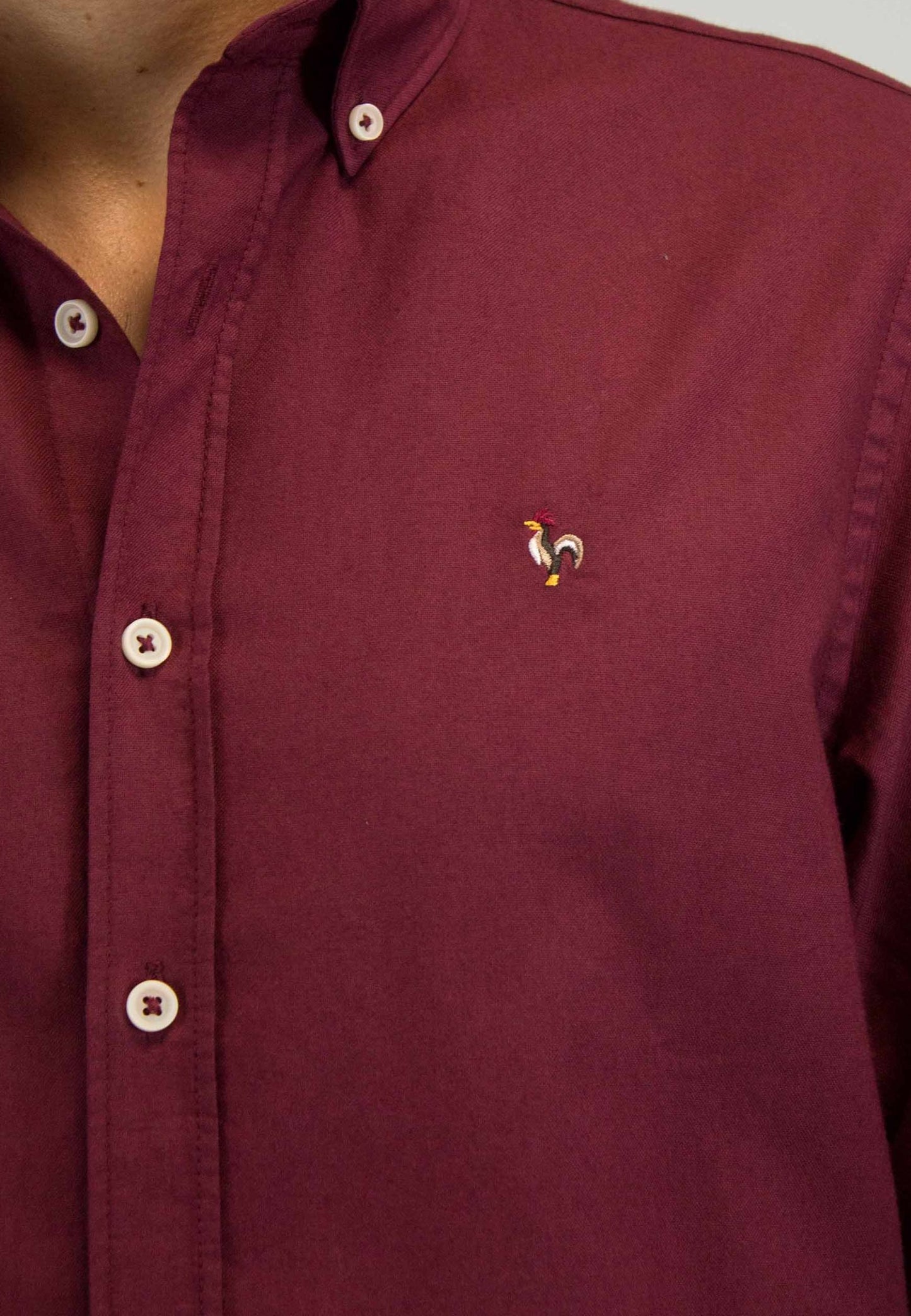 Camisa de algodón reciclado granate