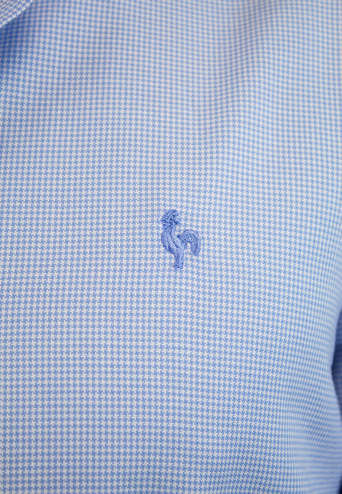 Camisa estructura pata de gallo blanca y azul