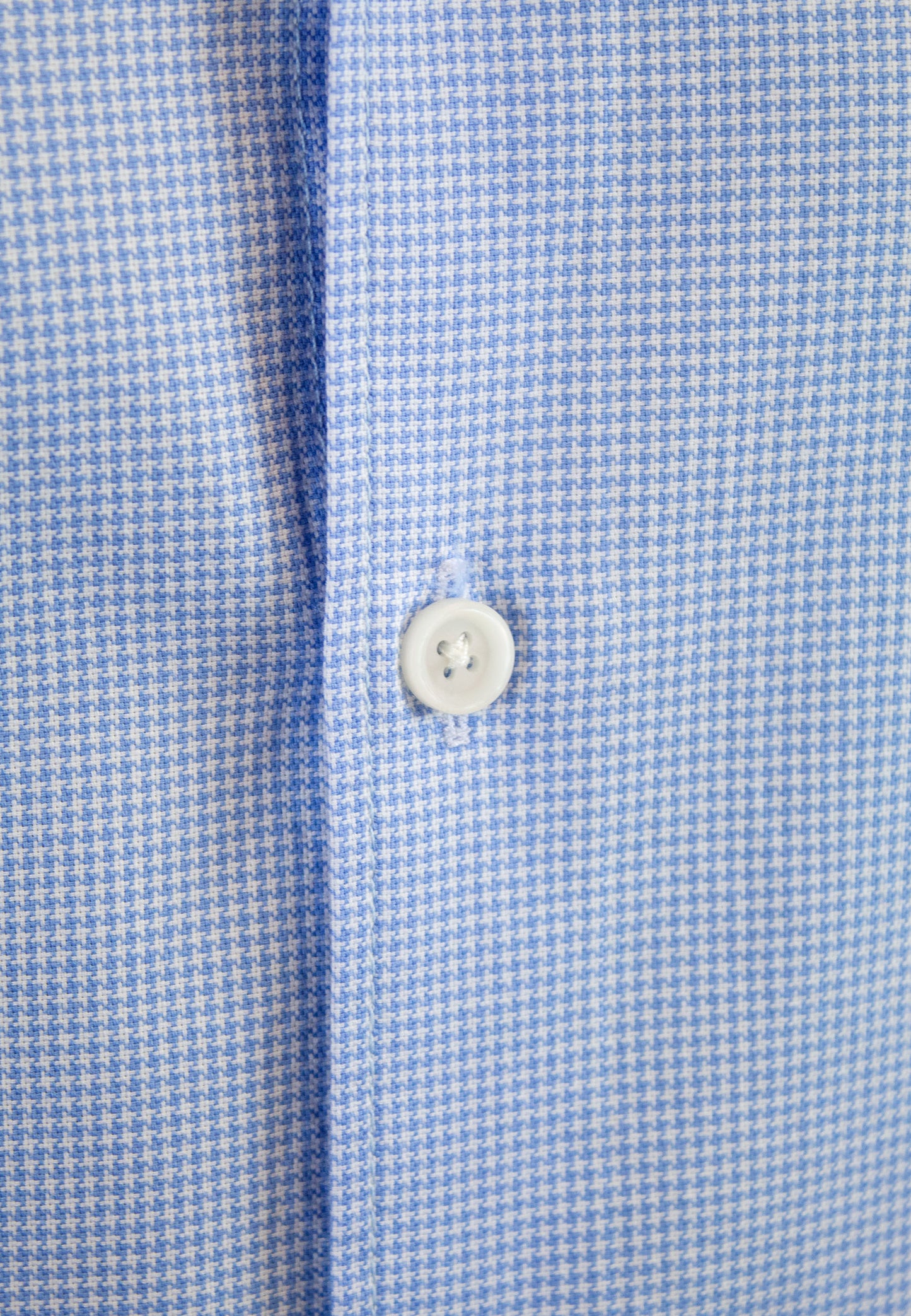 Camisa estructura pata de gallo blanca y azul