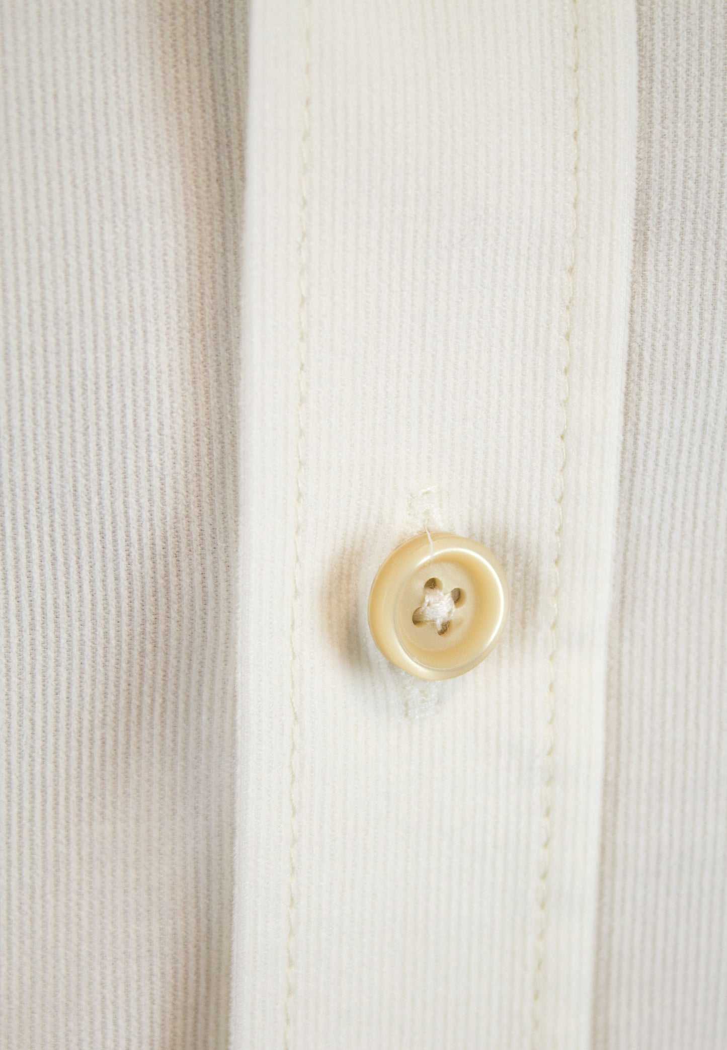 Camisa de micro pana crudo