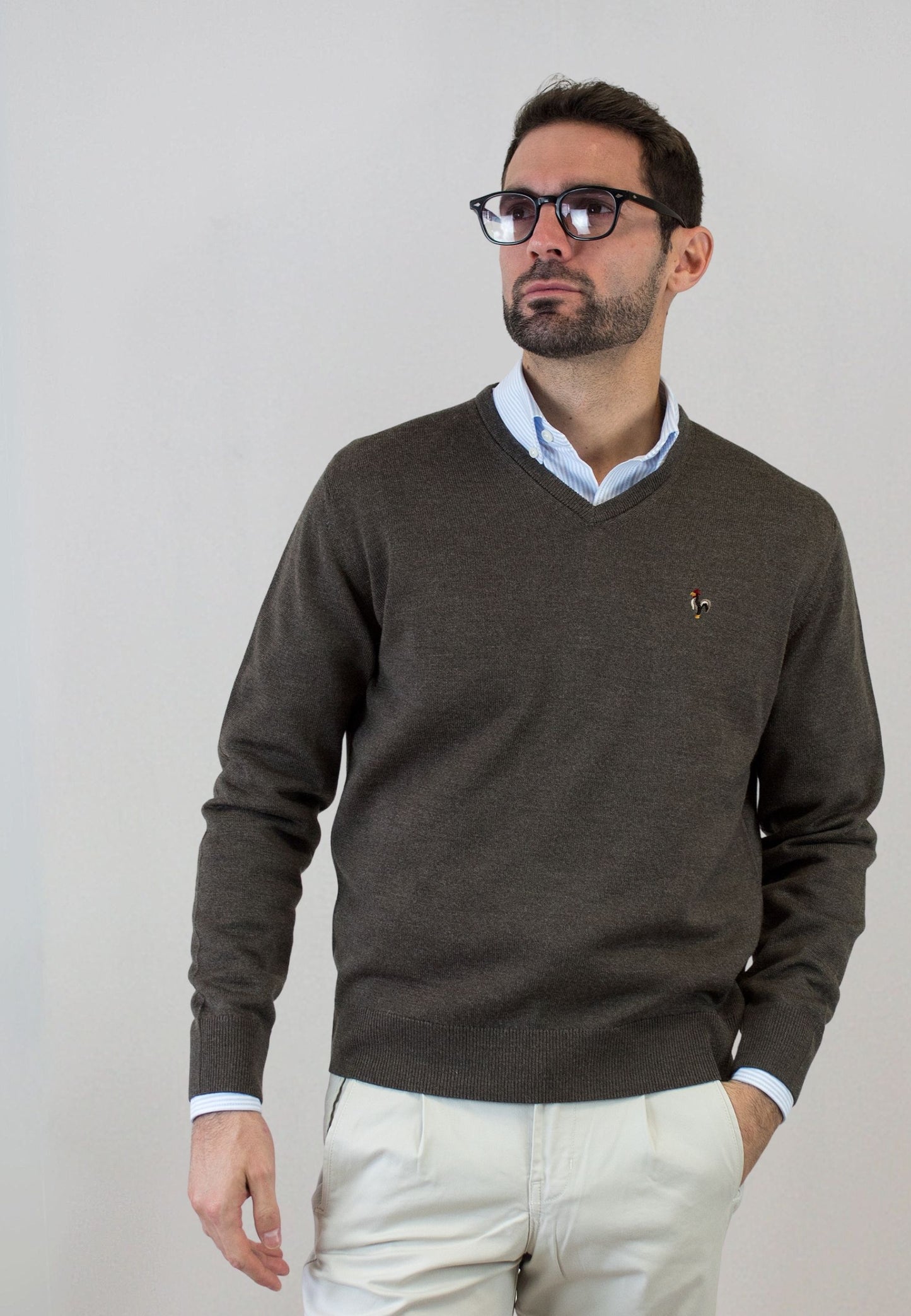 Jersey de pico marrón con lana