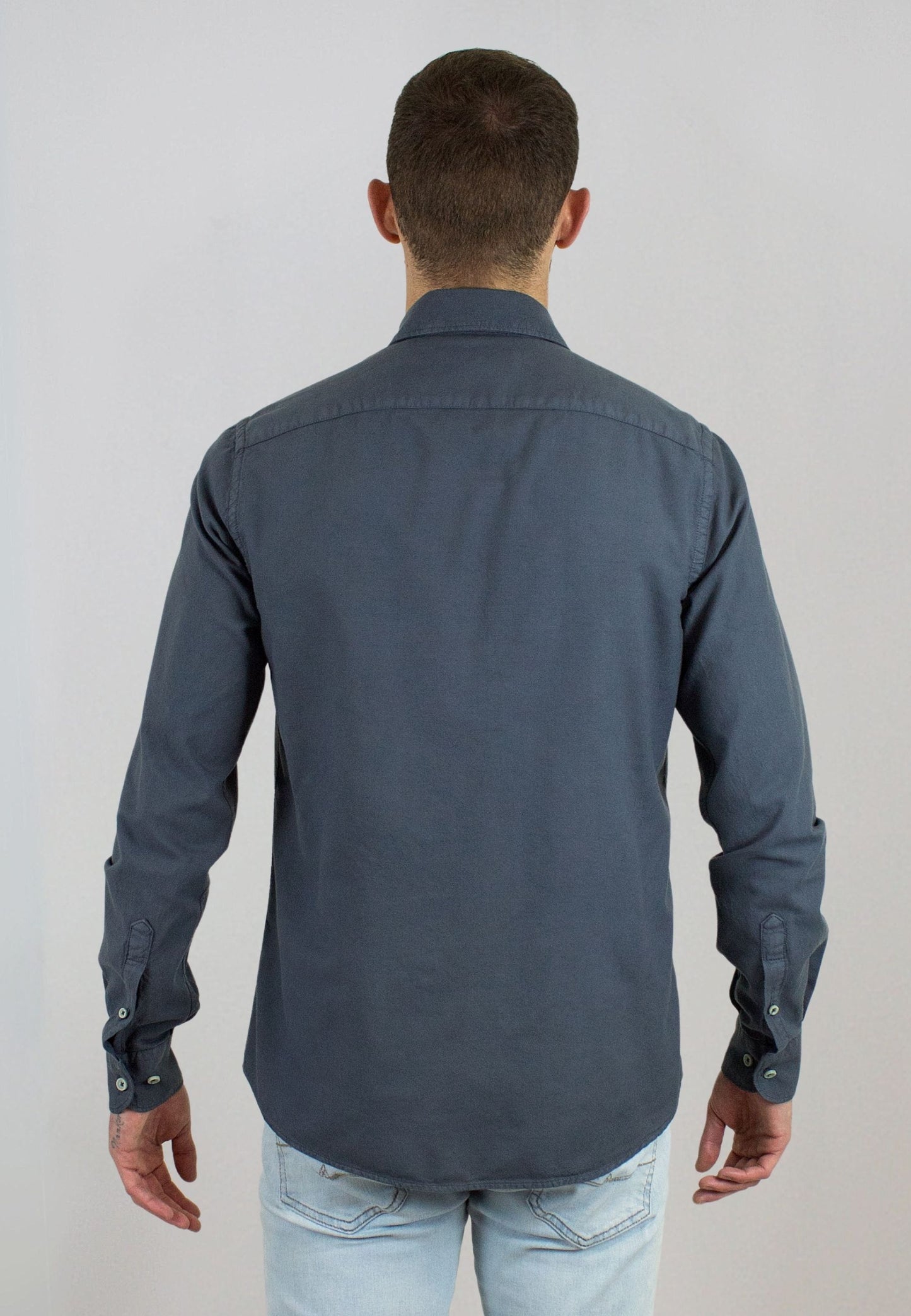 Camisa con bolsillos marengo