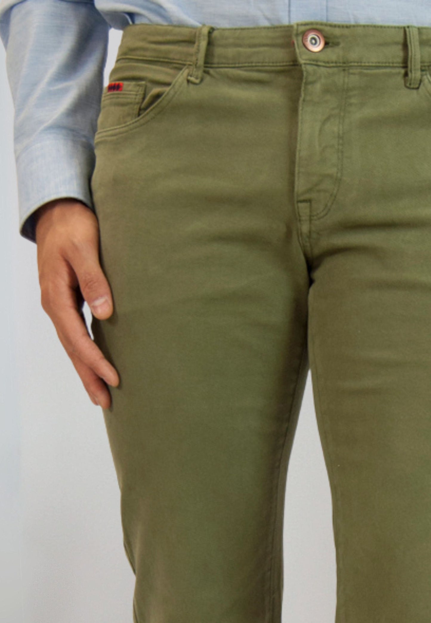 Jeans foncés pour hommes