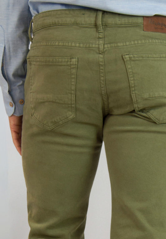 Pantalón cinco bolsillos kaki