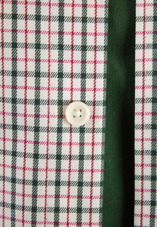 Camisa de cuadros verdes y rojos