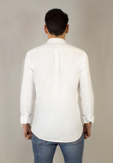 Camisa de hombre Vinci blanca de efecto papel de Patadegayo, calidad y sostenible hecha en España - plano espalda