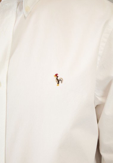 Camisa de hombre Vinci blanca de efecto papel de Patadegayo, calidad y sostenible hecha en España - plano detalle logo