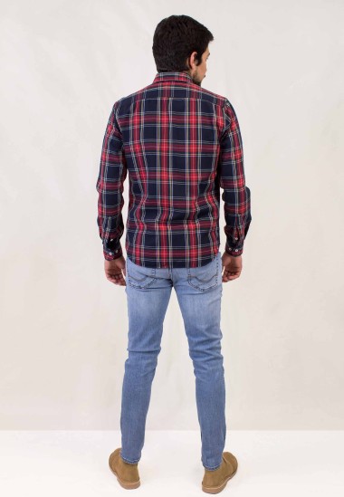 Camisa de hombre a cuadros, de Patadegayo, de calidad y sostenible, fabricada en España - plano trasero