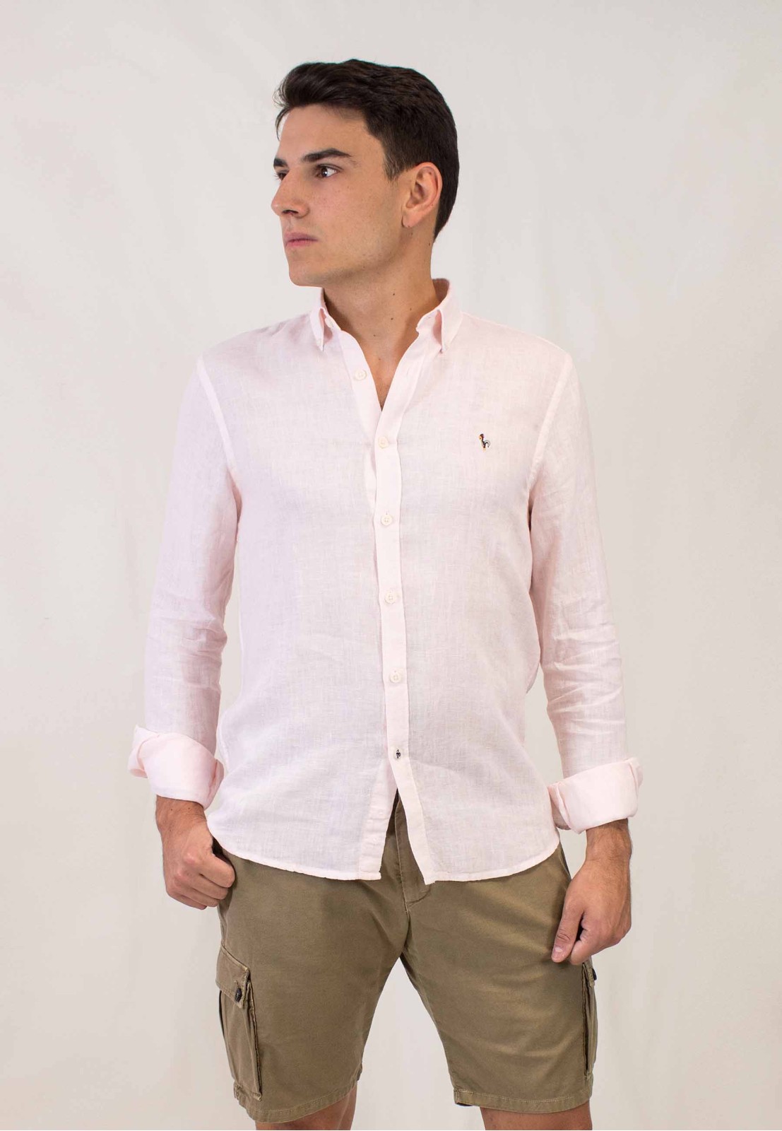 Camisa de lino rosa Salvador Patadegayo de calidad sostenible fabricada en España - plano delantero