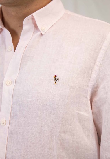Camisa de lino rosa Salvador Patadegayo de calidad sostenible fabricada en España - plano detalle