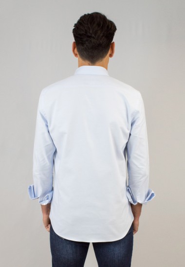 Camisa de hombre Oxford celeste Patadegayo de calidad sostenible fabricada en España - espalda