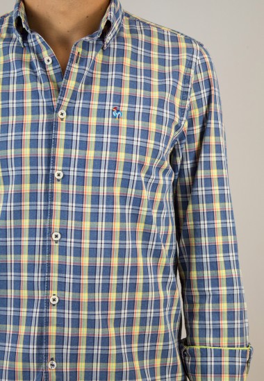 Camisa de hombre Martha Patadegayo de calidad sostenible fabricada en España - plano detalle
