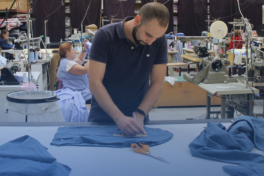 Por qué comprar una camisa hecha en España