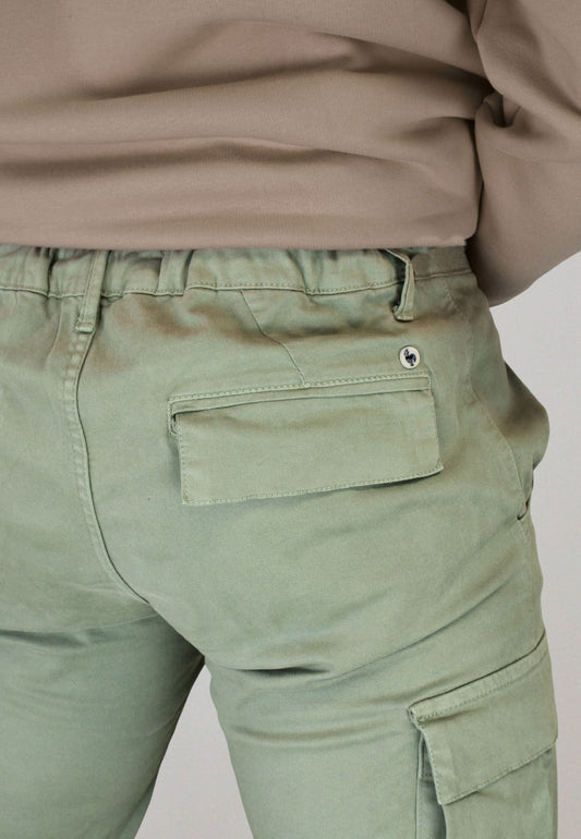 Pantalón cargo gomas oliva hombre