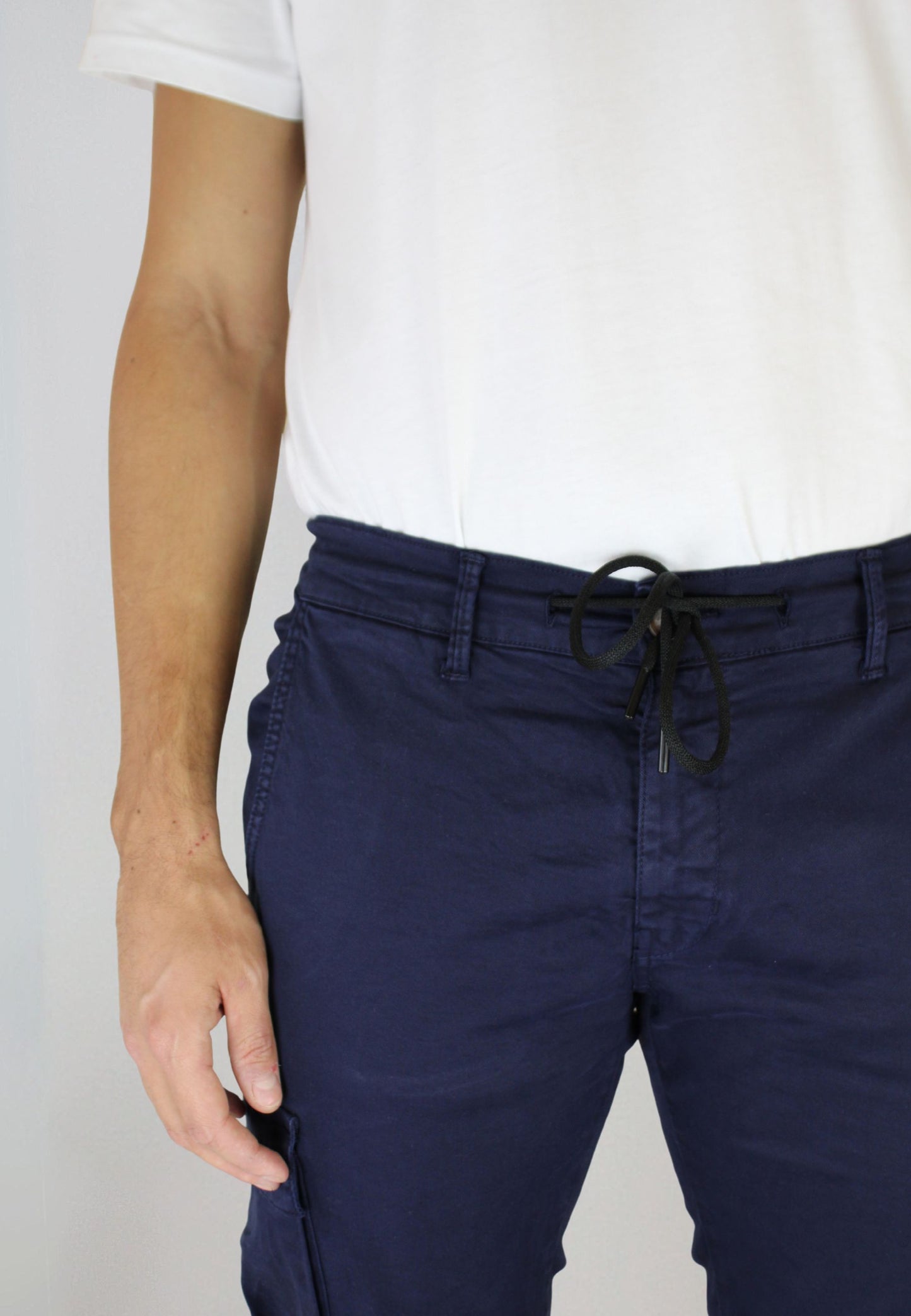 Pantalón cargo gomas marino hombre