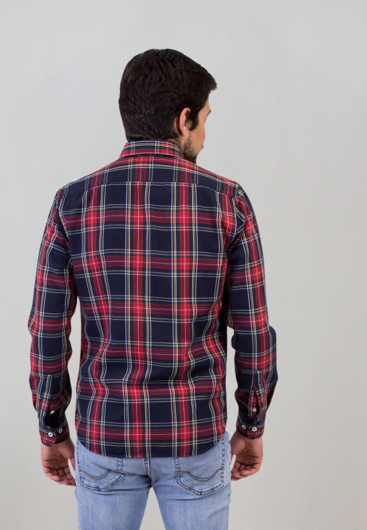 Camisa marino de cuadros rojos