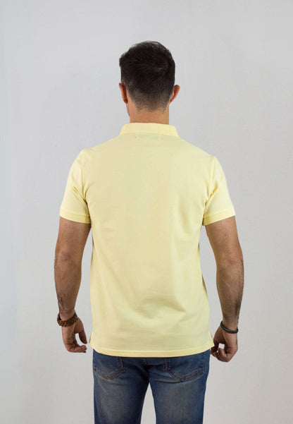 Polo amarillo de manga corta