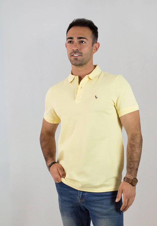 Polo amarillo de manga corta