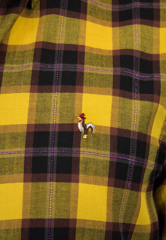 Camisa de cuadros amarillos y negros