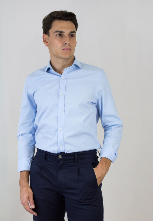 Camisa en estructura celeste