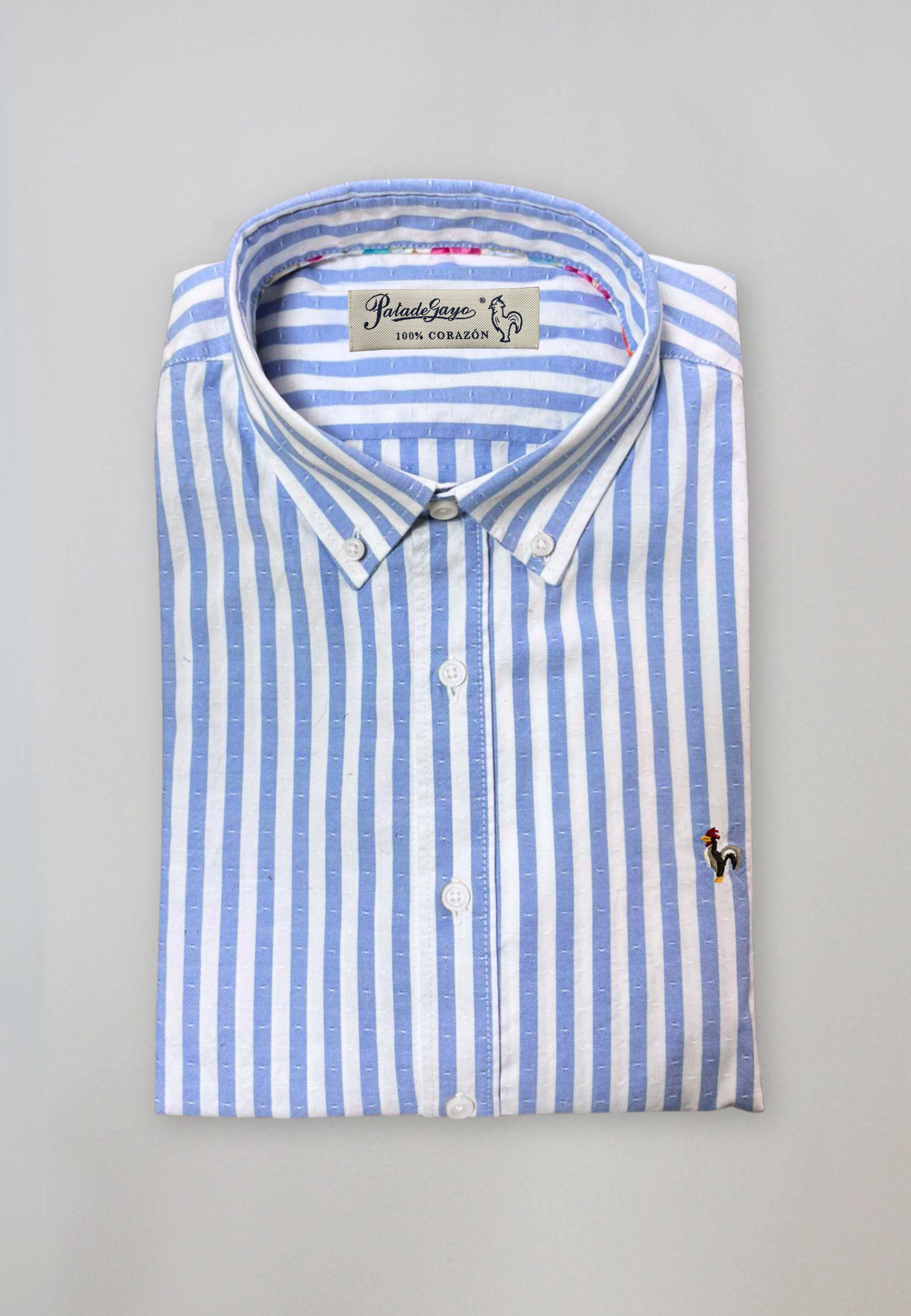 Camisa en estructura de rayas celestes