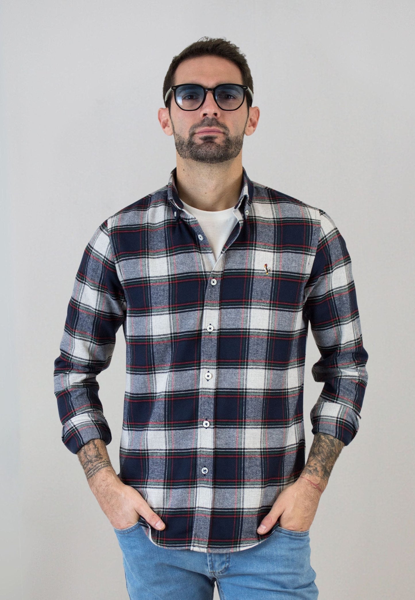 Camisa de cuadro escocés grande