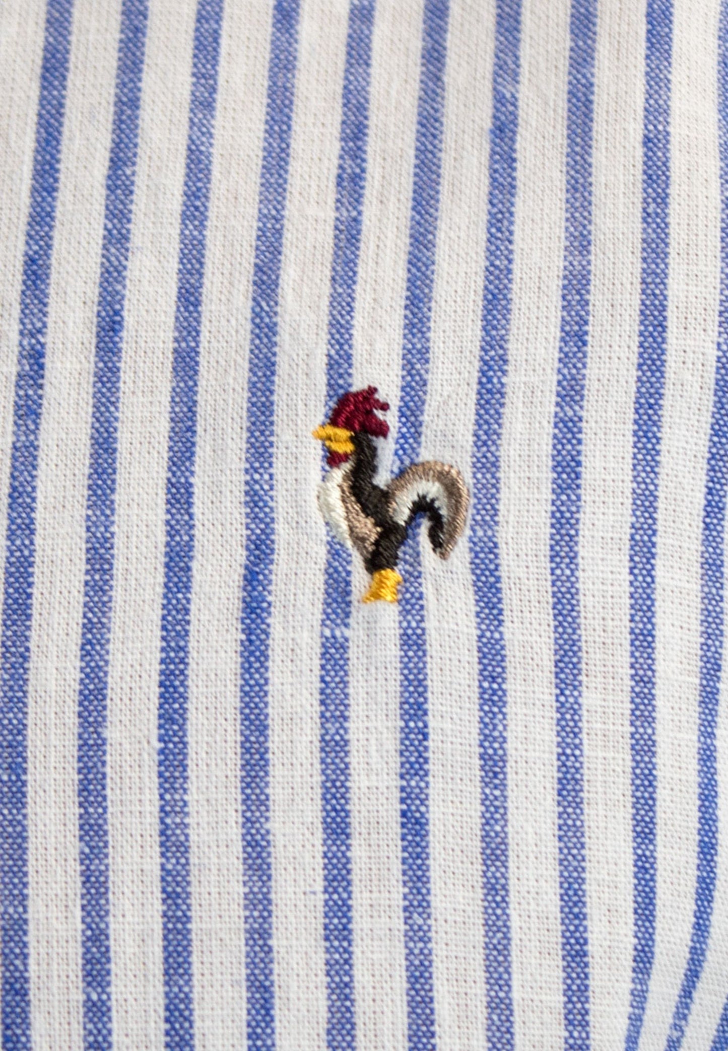 Camisa de rayas de lino azul