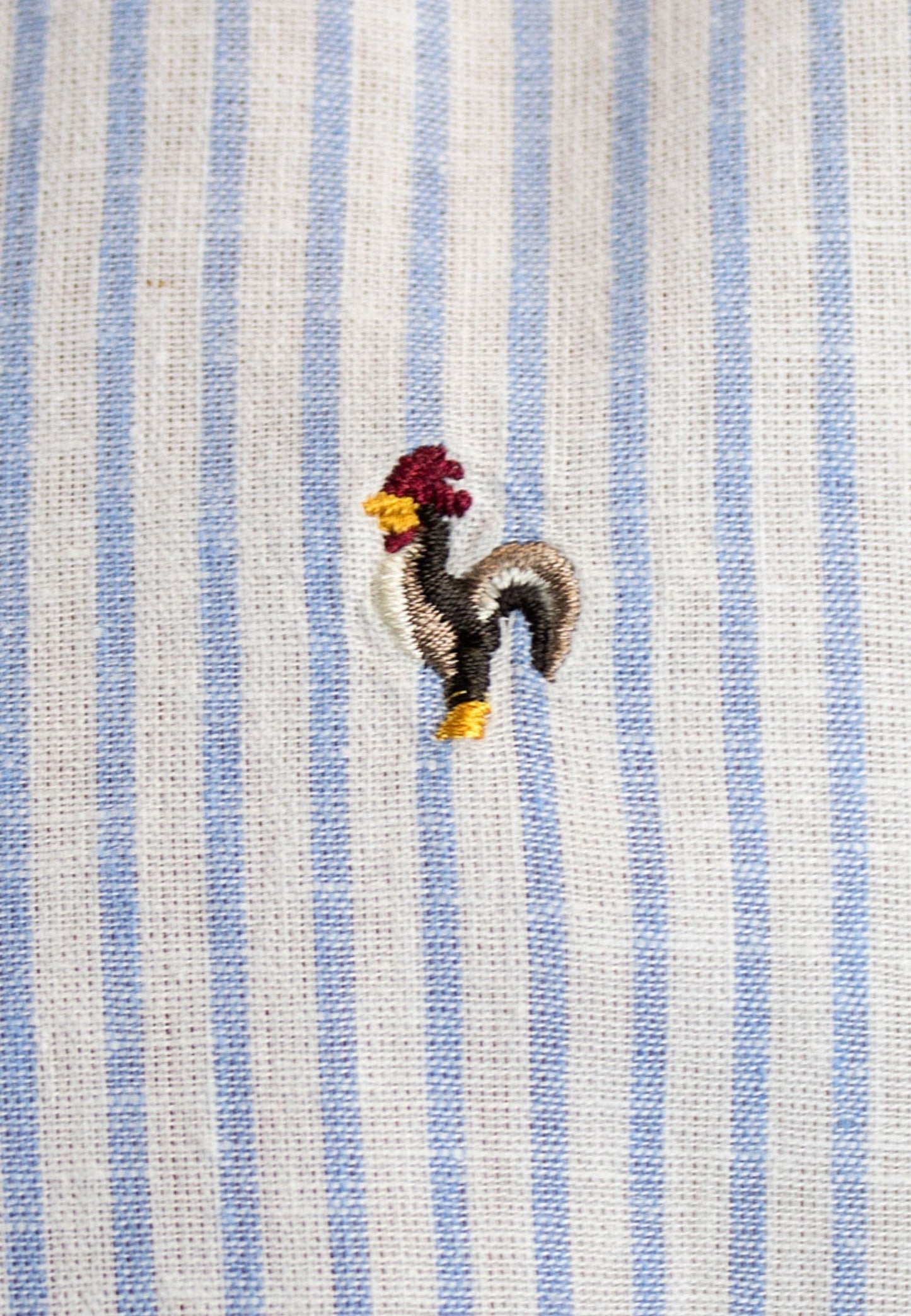 Camisa de rayas de lino celeste