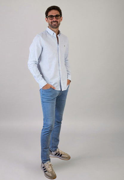 Camisa de rayas de lino celeste