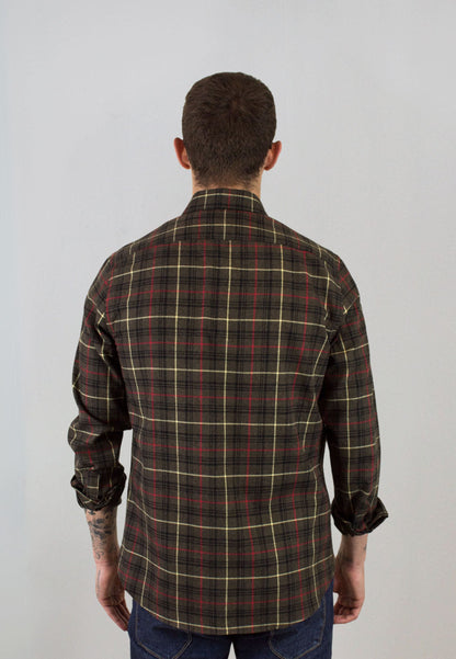 Camisa marrón de cuadros