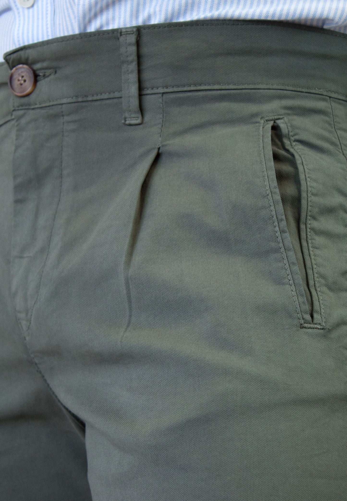Pantalon chino noir élastique pour homme