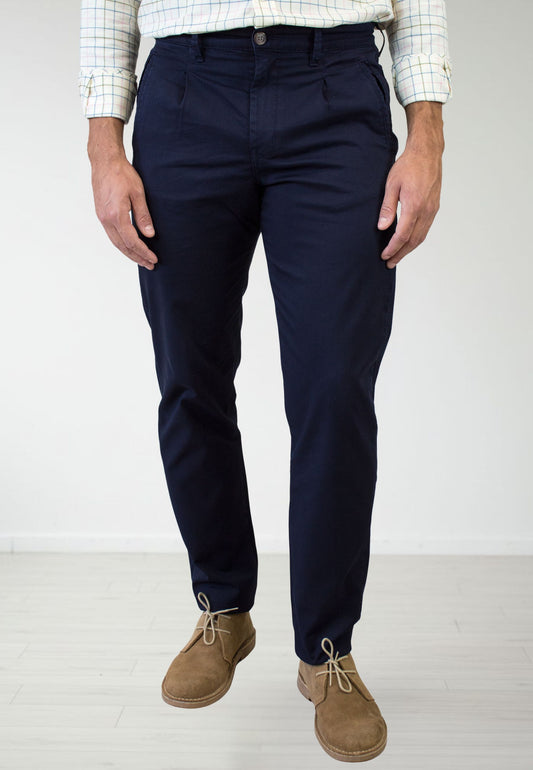 Men's black elasticated chino pants