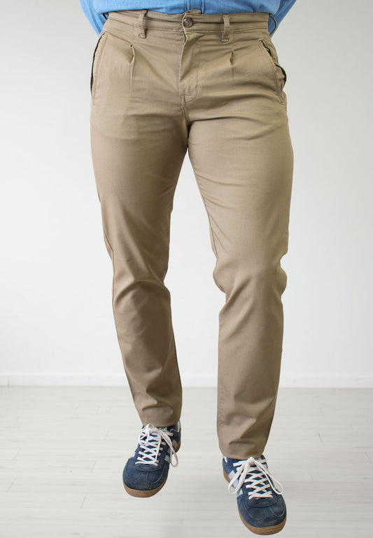 Men's black elasticated chino pants