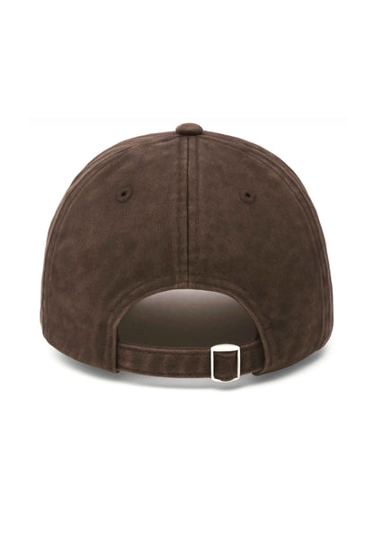 Gorra marrón con gallo bordado al tono