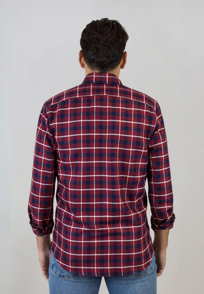 Camisa de cuadros rojos