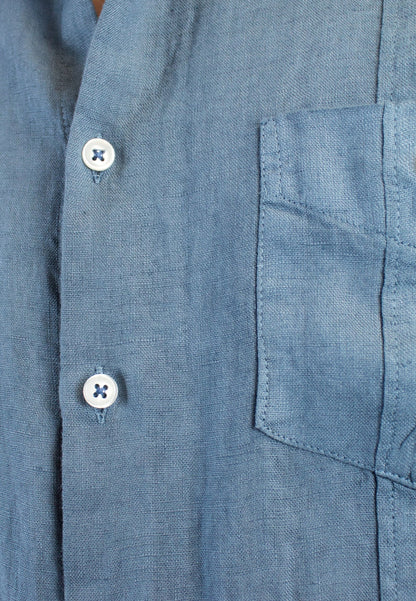 Camisa guayabera de lino azul grisáceo