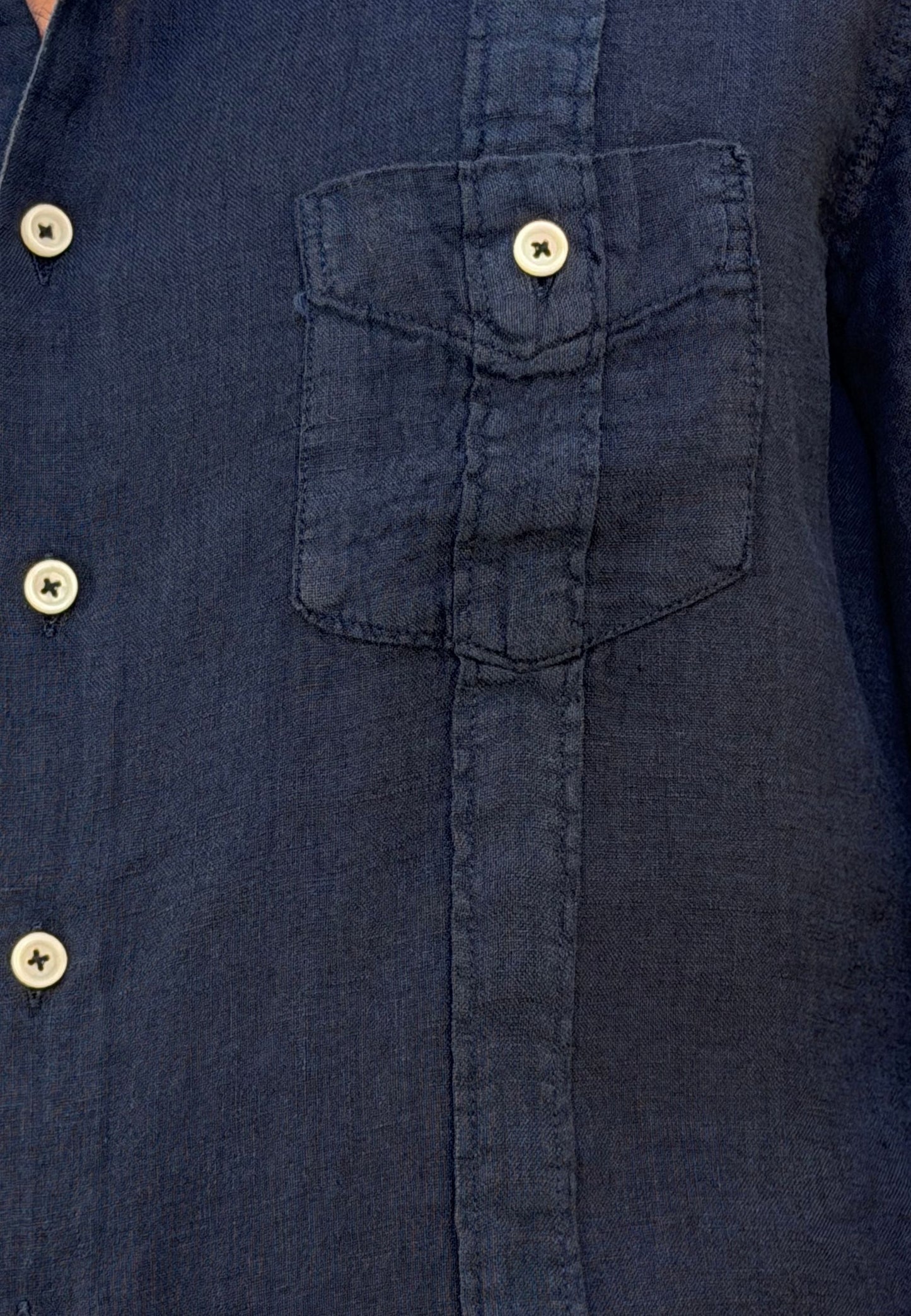 Camisa guayabera de lino marino