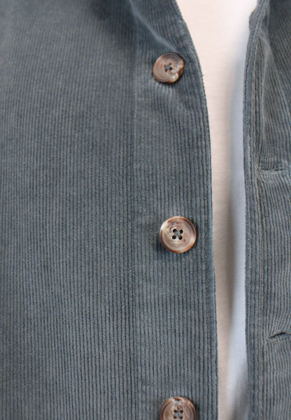 Sobrecamisa de pana gris con bolsillos