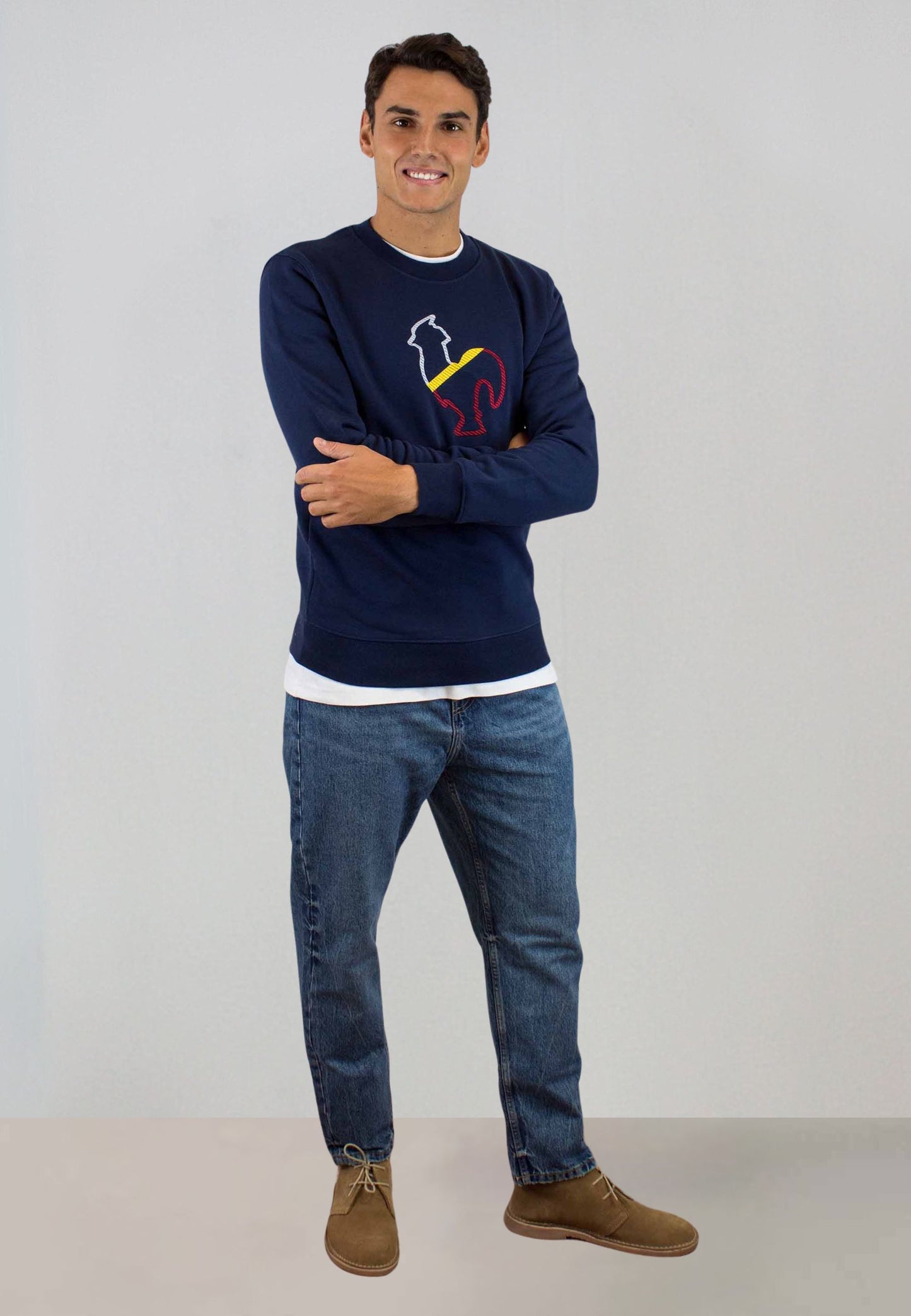 Sudadera marino con perfil bordado