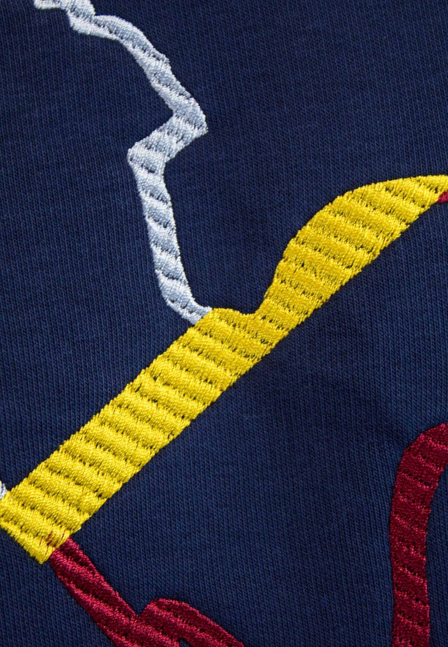 Sudadera marino con perfil bordado